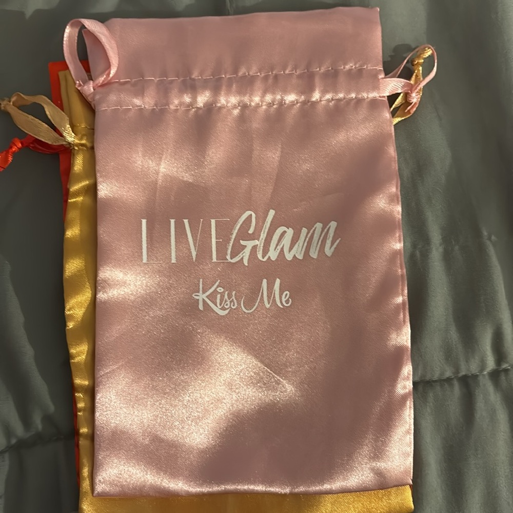 Live Glam Drawstring pouch - Picture 4 of 6